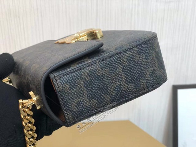 Celine專櫃2022新款小號TRIOMPHE CANVAS標誌印花鏈條包 賽琳凱旋門鎖扣金屬鏈條腋下包 sldj2400
